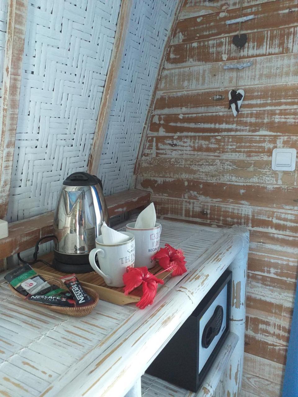 Casa Azzurra Bed & Breakfast Gili Air Ngoại thất bức ảnh